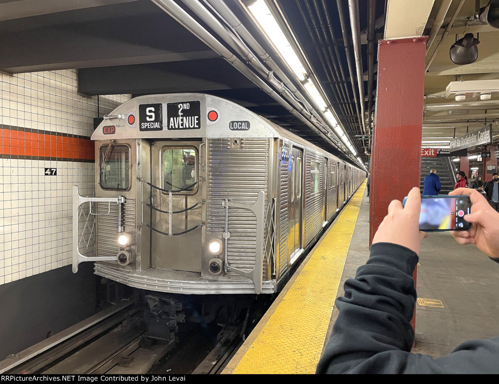 Farewell to the R32 Excursion in Manhattan